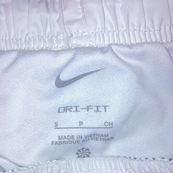 3 pair of Nike shorts (womens) small & xs - Picture 7 of 7